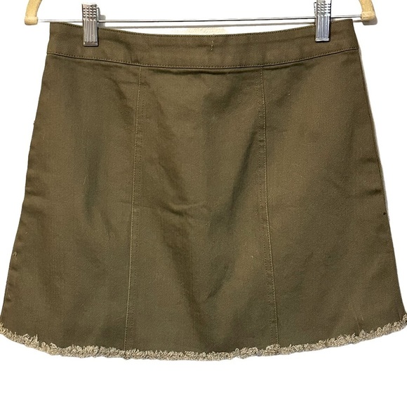 BCBGeneration Army Green Denim Frayed Edge Skirt Size 25‎ NWT - Picture 3 of 12